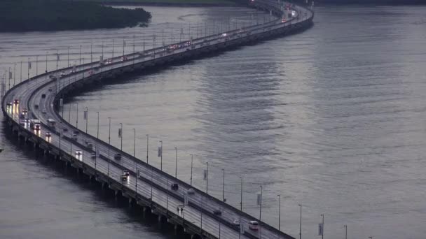 Panama City Traffic en Auto's op de weg 's ochtends — Stockvideo