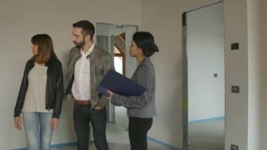 Mimar istemcileri müşteri yeni daire olarak çalışan işkadını kadın