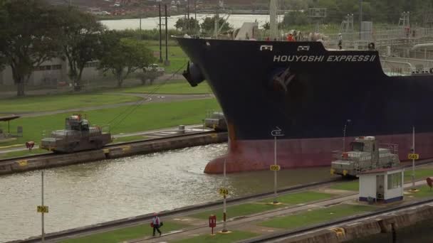 Carga e logística Canal do Panamá Miraflores Locks-5 — Vídeo de Stock