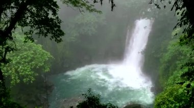 Şelale Lagoon yağmur ormanları orman Tenorio Volkanı Milli Parkı Kosta Rika