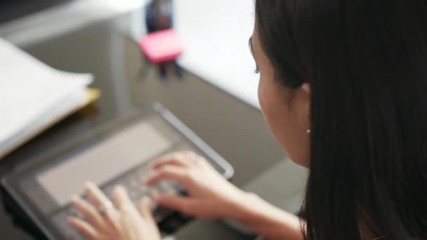 2 Secretary Typing Email On Tablet PC In Office — Stock Video