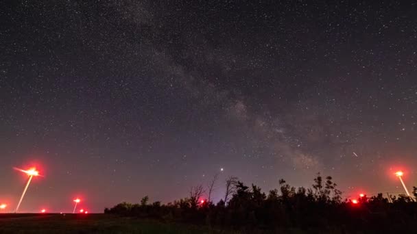 Increíble HDR Time Lapse 4k metraje de la Vía Láctea y aterrizaje del avión — Vídeo de stock