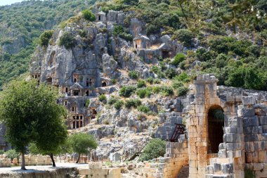 antik Likya türbeleri