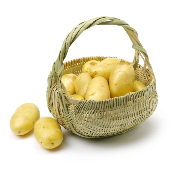 Ziemniaki z bliska na biały — Zdjęcie stockowe