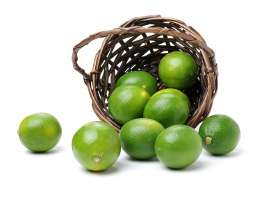 Limes beyaz zemin üzerine