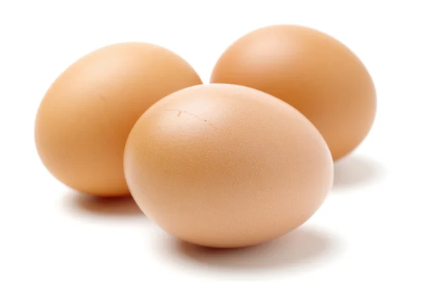 Primo piano di uova su bianco — Foto Stock