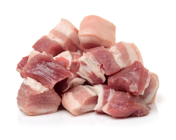白い背景の上の豚バラ肉塊ヒープ — ストック写真