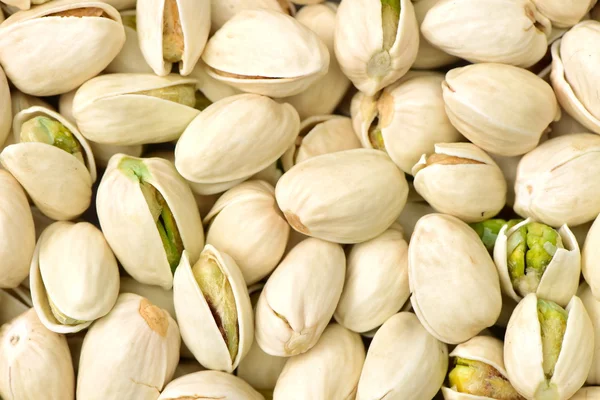 Stapel van pimpernoten (pistaches) noten — Stockfoto