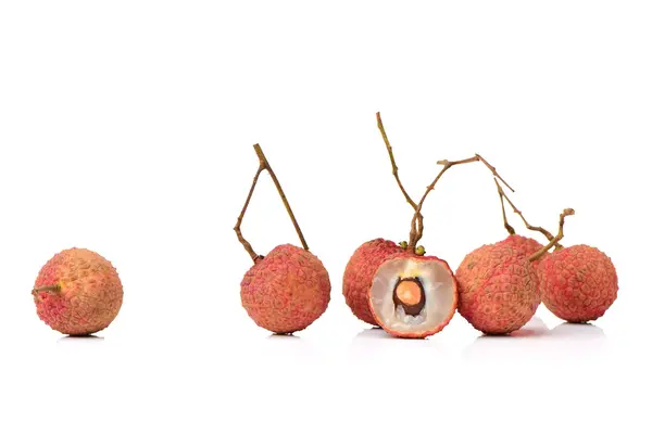 Beyaz üzerine taze lychee — Stok fotoğraf