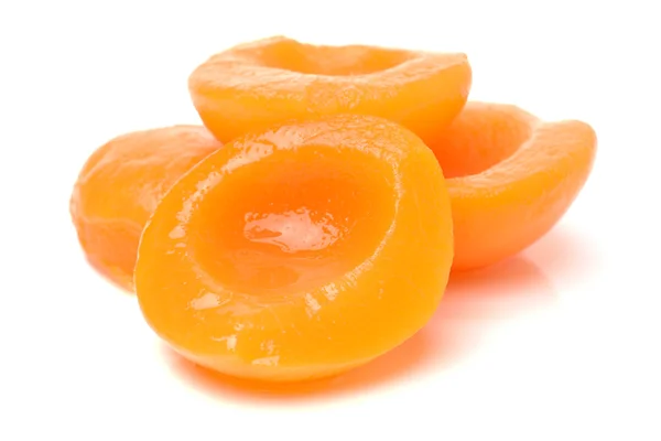 Gold peaches in syrup — Stock Photo, Image