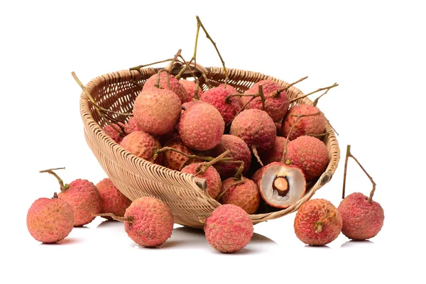 Färsk Litchi på vit — Stockfoto