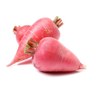 taze turplar beyaz üzerine izole edilmiş 