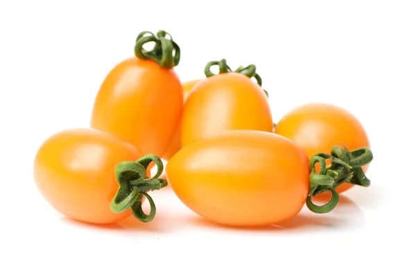 Tomates cereja no fundo branco — Fotografia de Stock