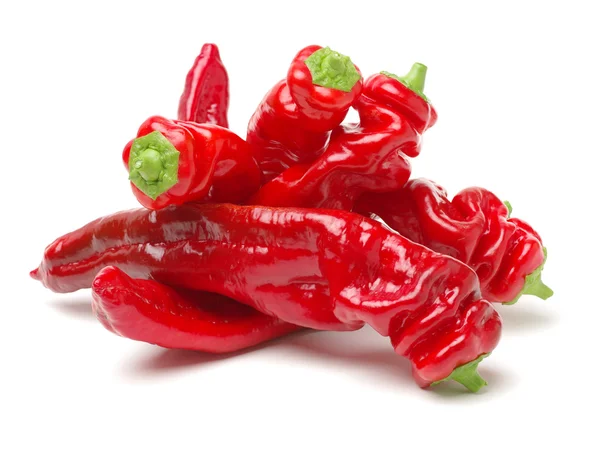 Φρέσκο πιπέρι κόκκινο σε λευκό — Φωτογραφία Αρχείου