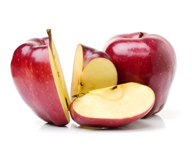 Beyaz üzerine izole kırmızı elmalar 