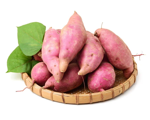 Słodkie ziemniaki na białym — Zdjęcie stockowe