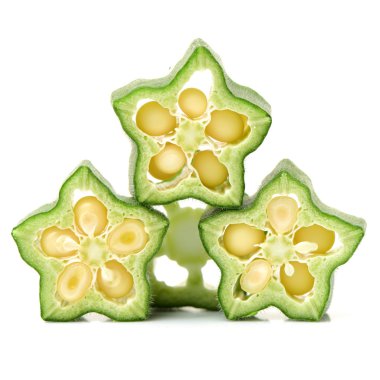 Taze genç bamya dilimleri