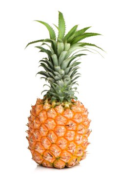 Beyaz arkaplanda ananas