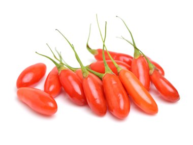 Goji berry üzerinde beyaz izole 