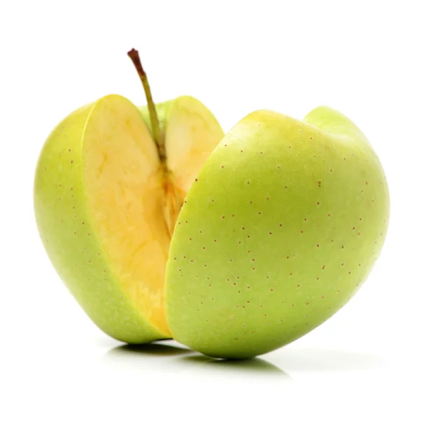 Pomme verte isolée sur blanc — Photo