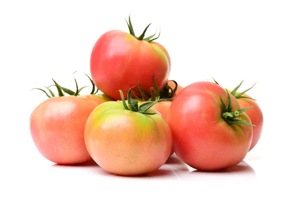 Tomate fresco aislado sobre blanco — Foto de Stock