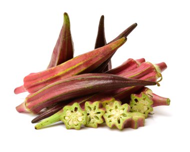 Beyaz zemin üzerine kırmızı bamya