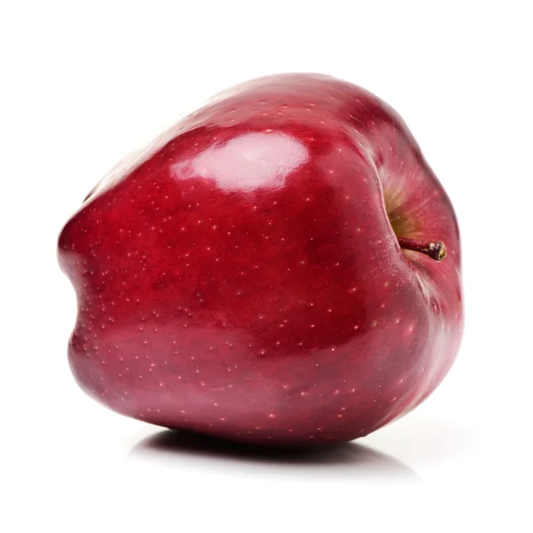 Manzanas rojas aisladas en blanco — Foto de Stock