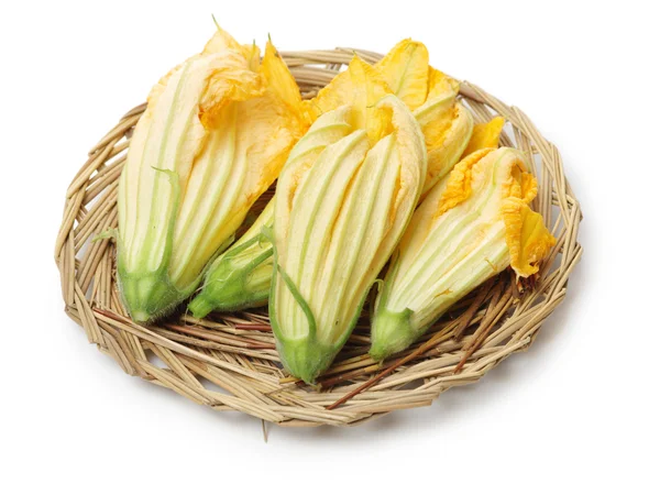 FrFresh Calabazas flores en cesta — Foto de Stock
