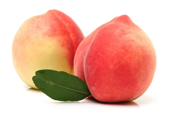 Ripe peaches — Stock Photo, Image