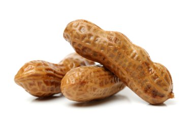 beyaz arkaplanda fıstıklar