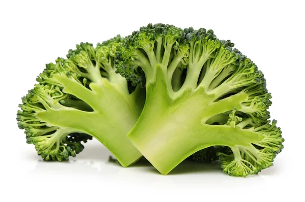 Broccoli isolati su fondo bianco — Foto Stock