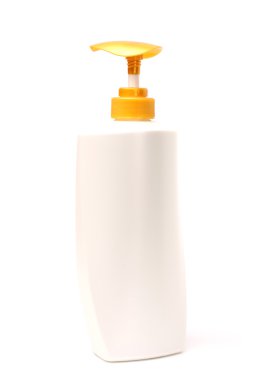 deterjan ile plastik şişe