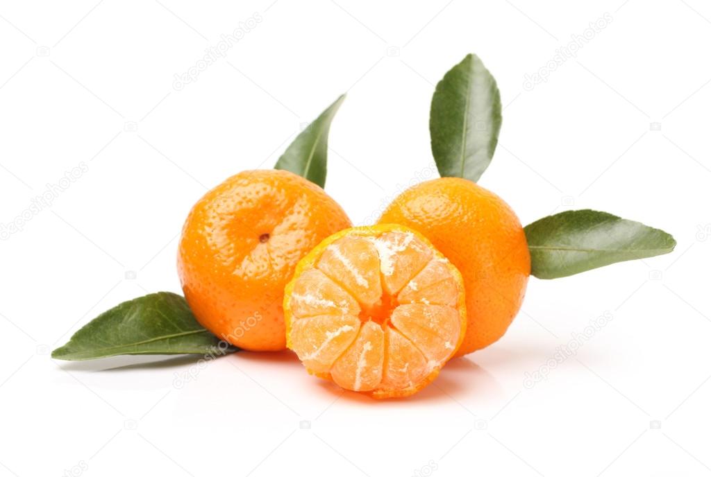 Ripe tangerines   with leaves