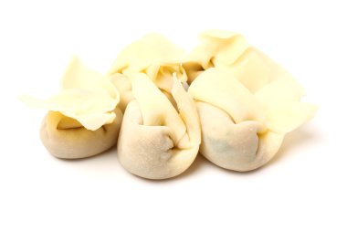 Beş beyaz wontons