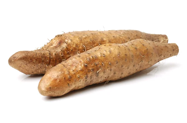 Whole Chinese yams on white — Stock Photo, Image