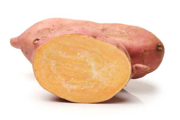 Patatas enteras y en rodajas —  Fotos de Stock