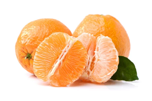 Peeled and whole mandarins — Stock Photo, Image