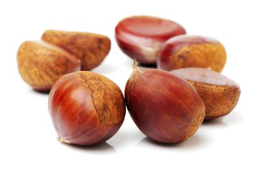 kahverengi kestane yığını