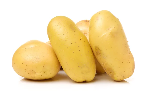 Haufen roher neuer Kartoffeln — Stockfoto