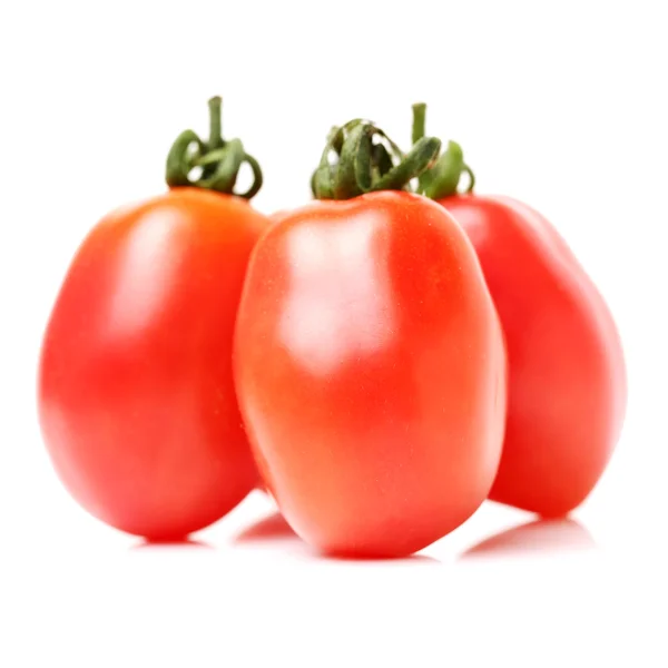 Drei frische rote Tomaten — Stockfoto