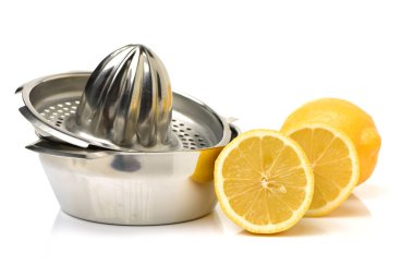 Metal sıkacağı ile taze limon