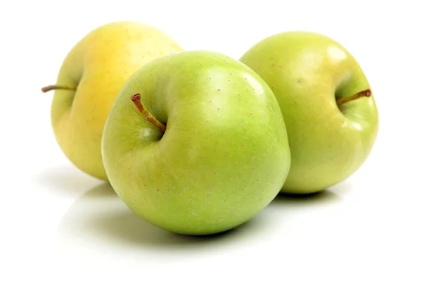 Три зелёных яблока — стоковое фото