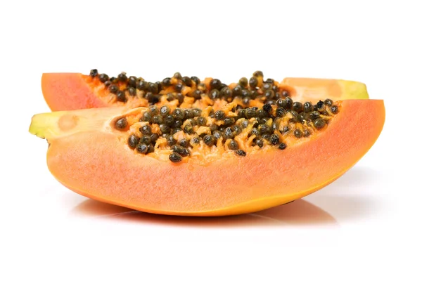 Taze papaya dilimlenmiş — Stok fotoğraf