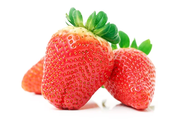 Schöne frische Erdbeeren — Stockfoto