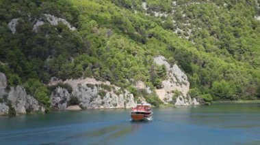 turistik gemi, şelaleler, Hırvatistan milli park krka