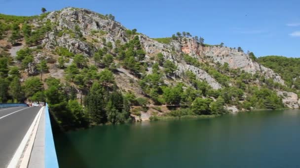 Хорватия - Национальный парк Крка в Далмации. Речной пейзаж . — стоковое видео