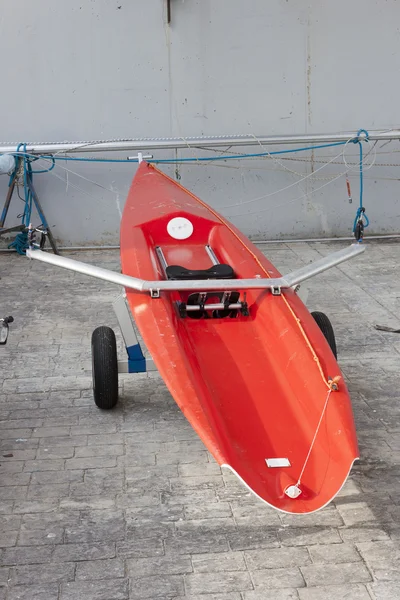 Red individual racing rowing boat. — Stock Photo, Image