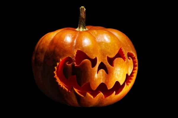 Ijesztő Halloween tök hasonlít a kínai sárkány feje, isolat — Stock Fotó