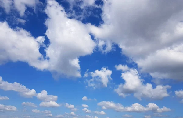 Nubes Varias Configuraciones Blanco Rosa Tormenta Oscuro Puesta Del Sol —  Fotos de Stock