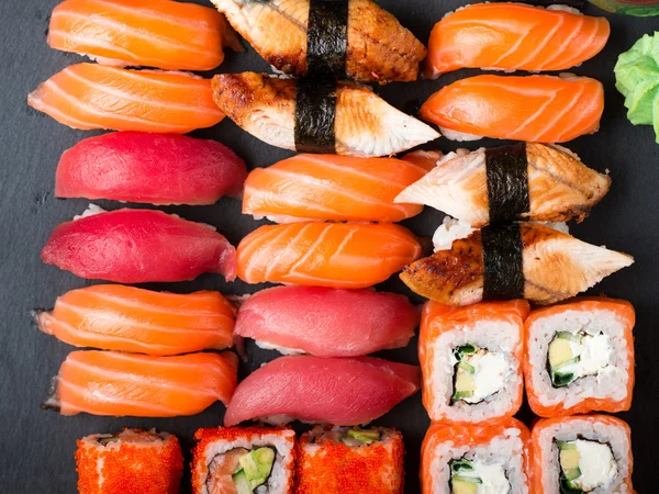 Διάφορα είδη σούσι — Φωτογραφία Αρχείου